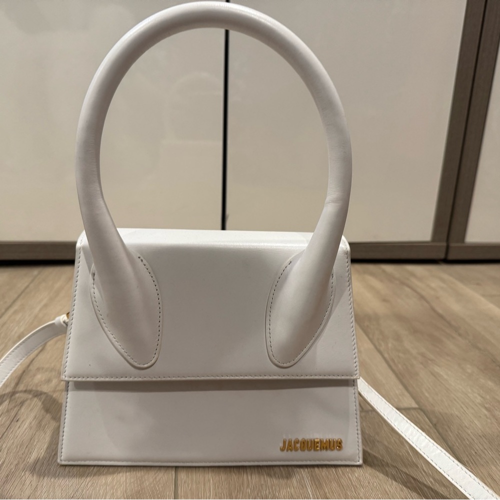 Jacquemus White Mini Bag with Crescent Shape and Arched Handle - Picture 2 of 7